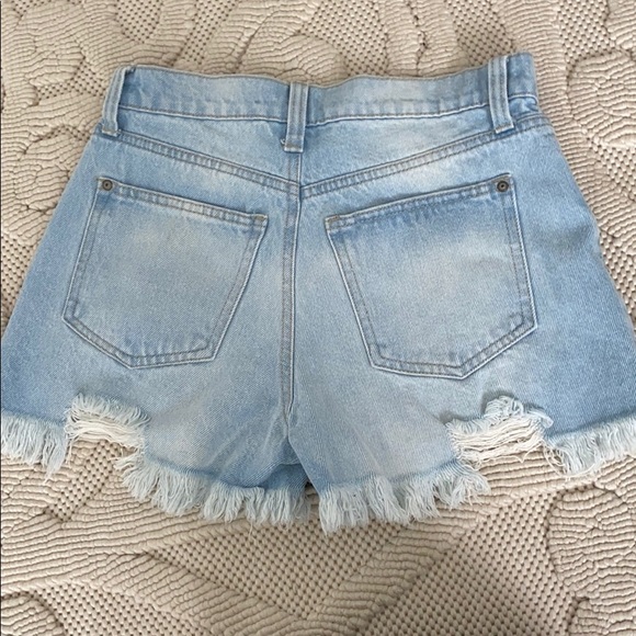 VTG High Waisted Denim Shorts - Picture 2 of 3